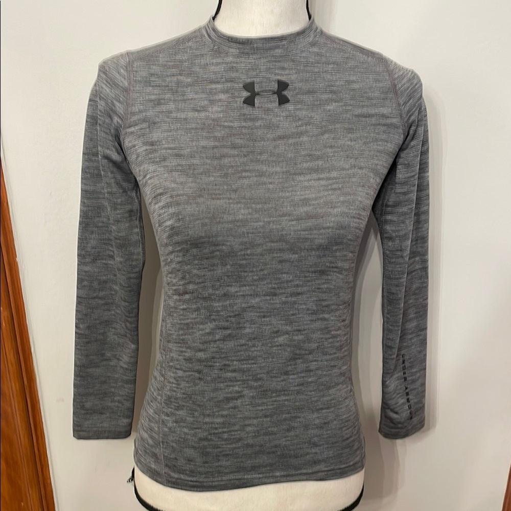 Under Armour ColdGear Gray Fitted Long Sleeve Tee